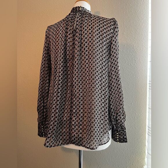 H&M semi sheer blouse NWOT - Picture 6 of 9